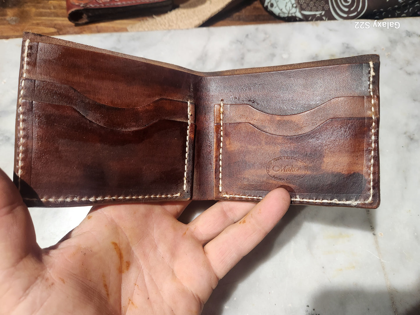 Bi fold wallets