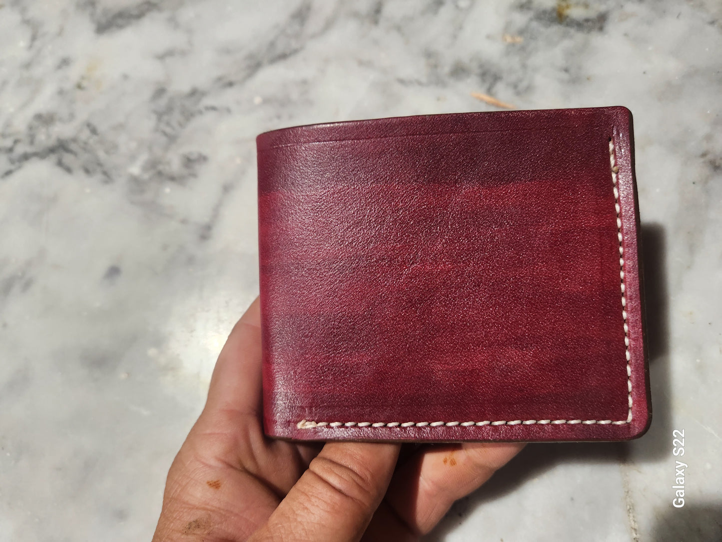Bi fold wallets