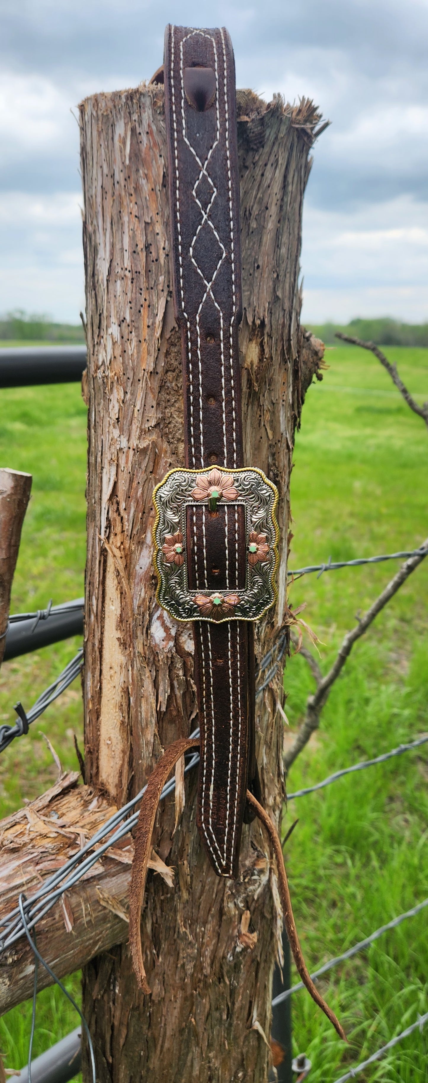 Single ear headstall