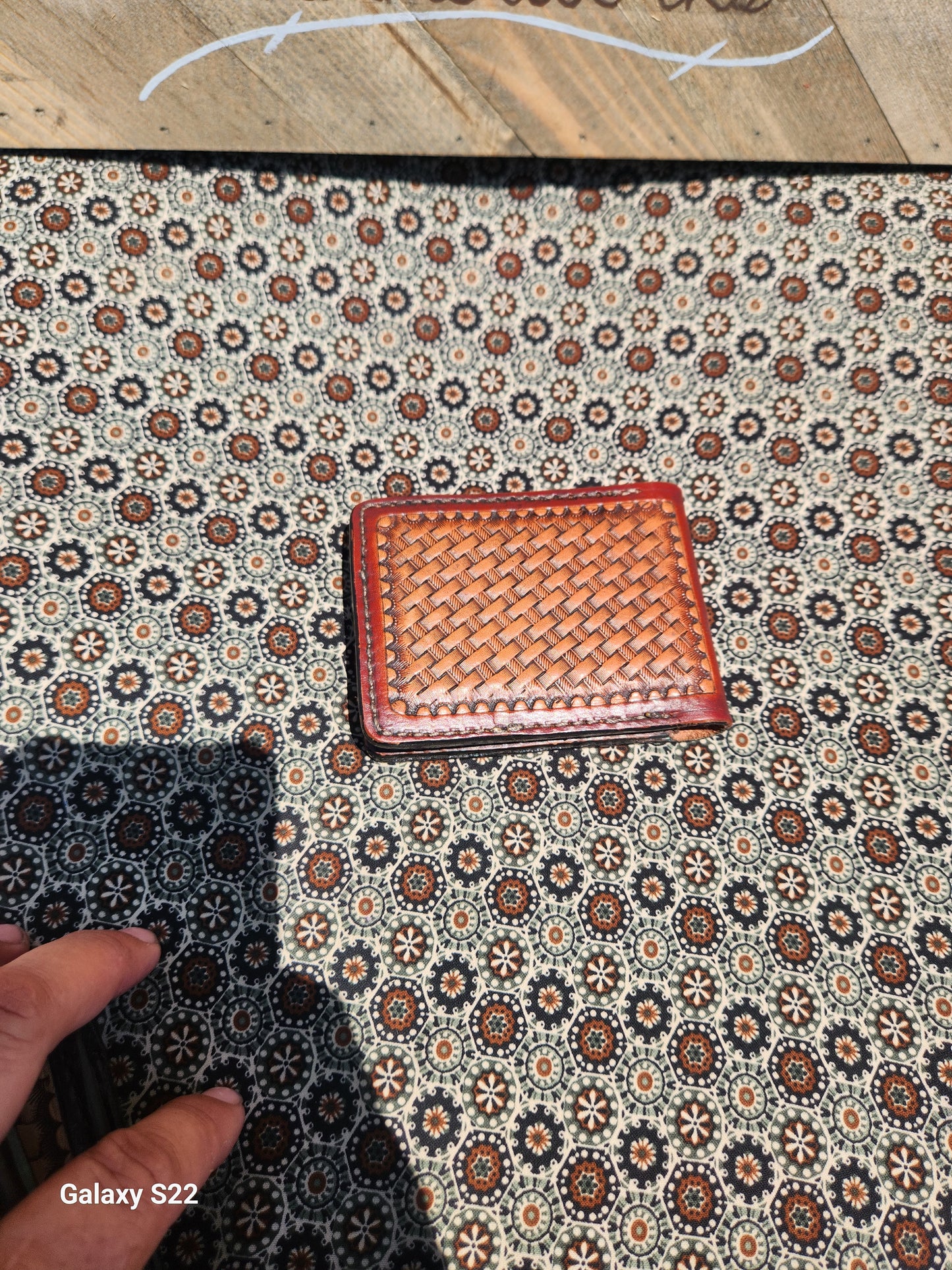 Bifold wallets