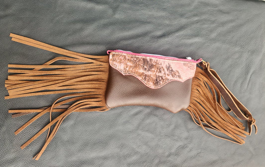 Fringy wristlet purse
