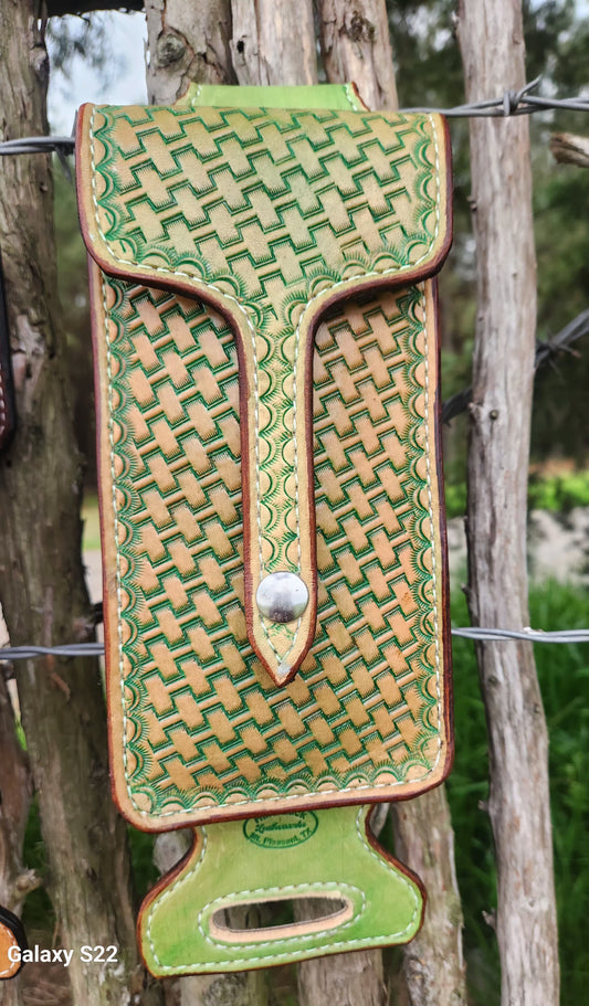Back billet pouch